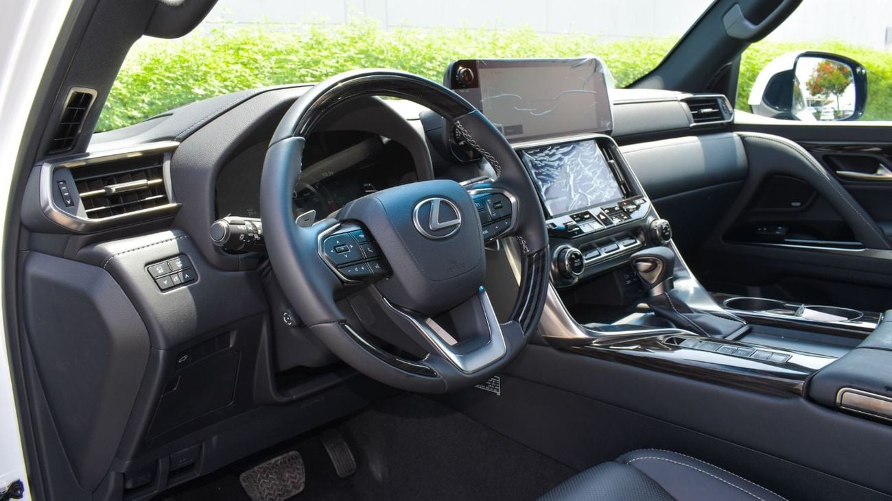 لكزس LX 600 ECT0087 - Lexus LX600 Urban Cruiser - 3.5L Petrol Auto - White/Black