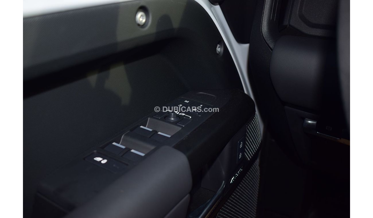 Land Rover Defender 2023 Land Rover Defender 5.0L V8 110