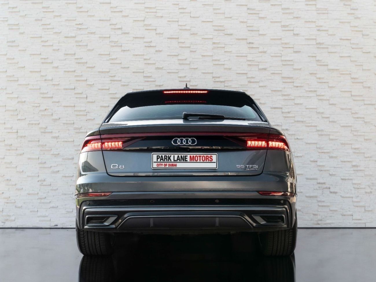 Audi Q8 55 TFSI quattro Luxury 3.0L (340 HP)