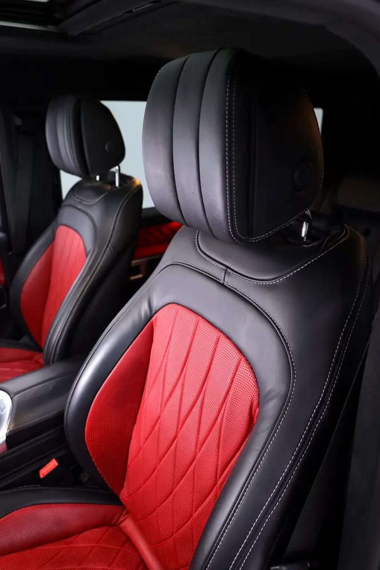 Mercedes Benz G63 AMG G63 DOUBLE NIGHT PACKAGE + CARBON + DIAMOND SEATS + FILE IN GARGASH