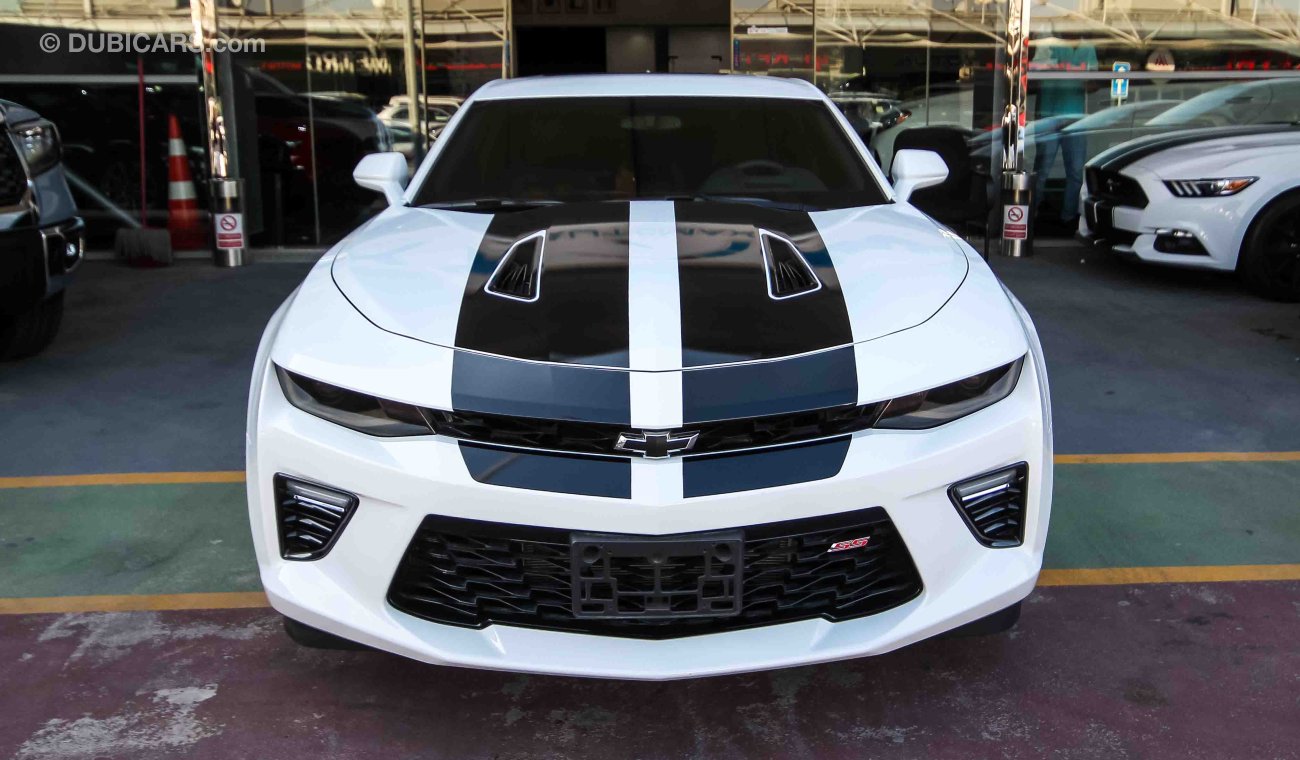 Chevrolet Camaro 2018 2SS Package / V8 455 HP/ Bose Sound with 3 Years or 60,000km Dealer Warranty
