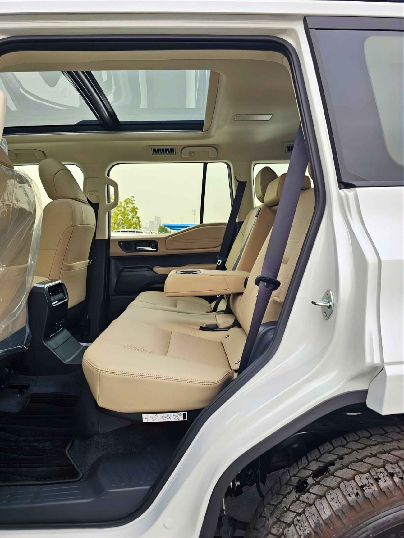 تويوتا برادو LUXURY TURBO / 2.4L PETROL V4 / FULL OPTION/360*CAMERA/JBL SPEAKERS /PANORAMIC ROOF (CODE # PPLX1)