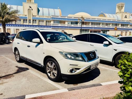 Nissan Pathfinder SV