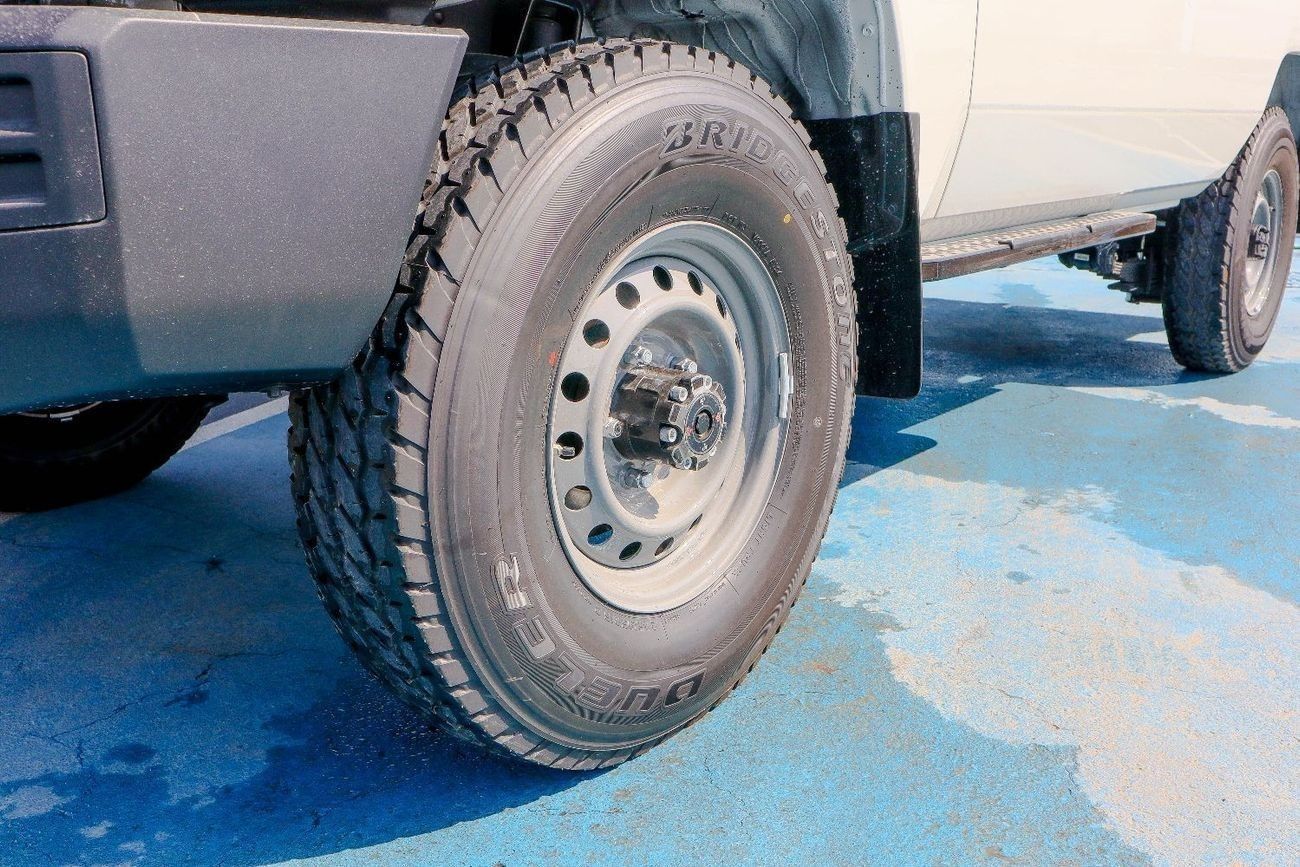 تويوتا لاند كروزر 70 Toyota Land Cruiser Hardtop 3-Door LC78 2.8L Diesel (2025 Model -