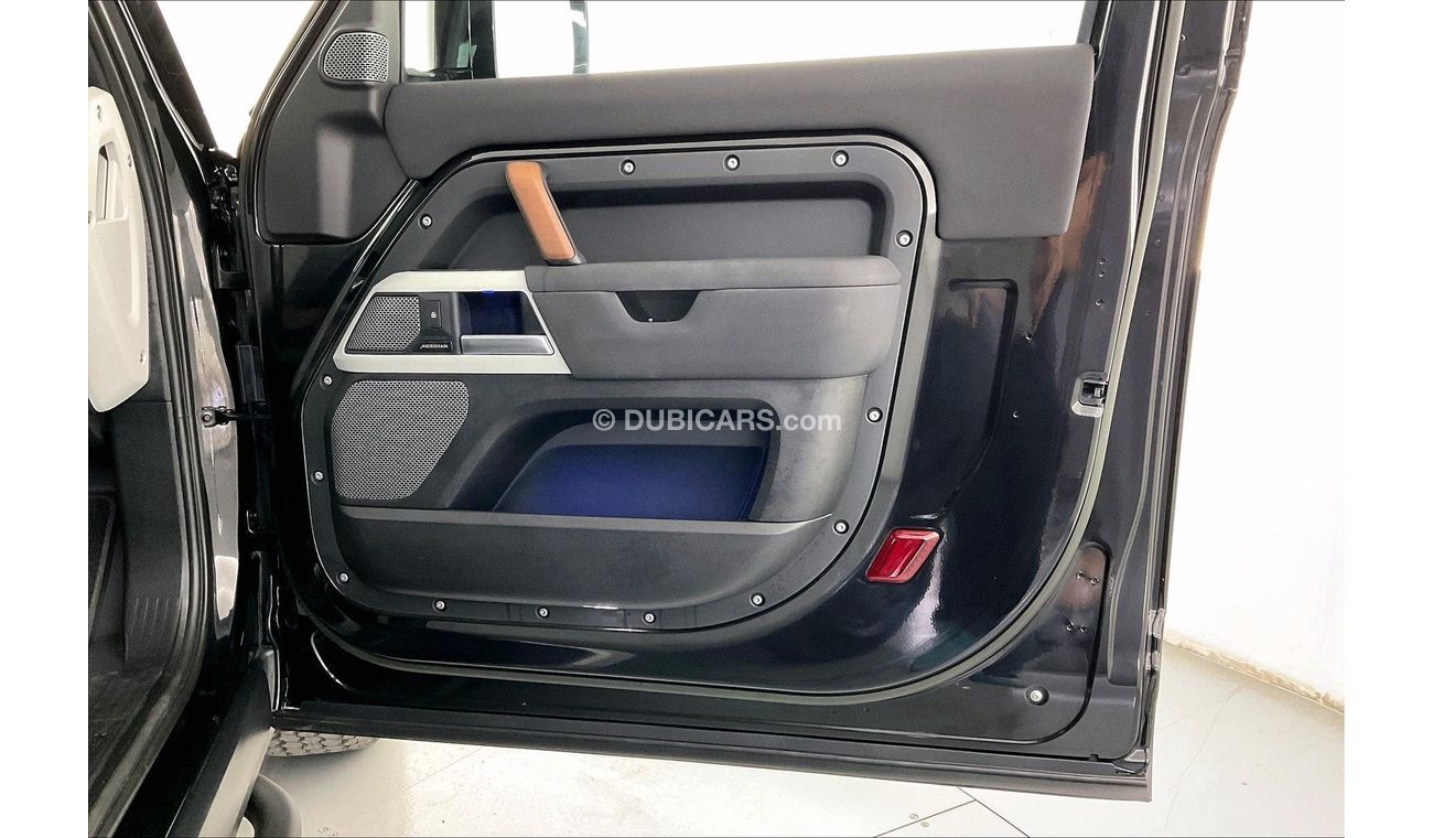 Land Rover Defender P300 90 SE | 1 year free warranty | 0 down payment | 7 day return policy