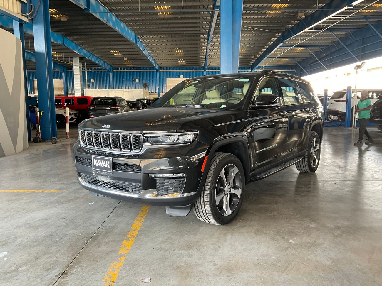 جيب جراند شيروكي Limited Plus | شامل الضمان | 0 ﺪﻔﻋﺓ ﺃﻮﻟﻯ