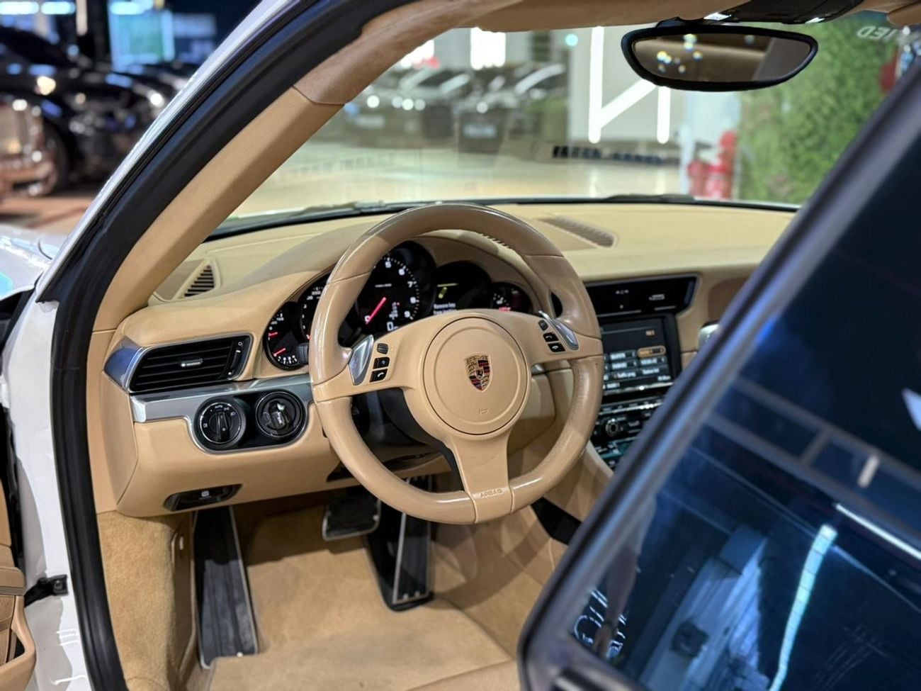Porsche 911 Carrera 3.6L Coupe 2012 Porsche 911 Carrera - GCC - Full Service History - Good Condition