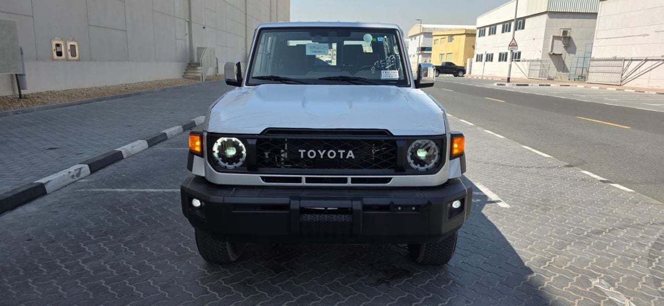 Toyota Land Cruiser 70 4.0 FULL OPTION