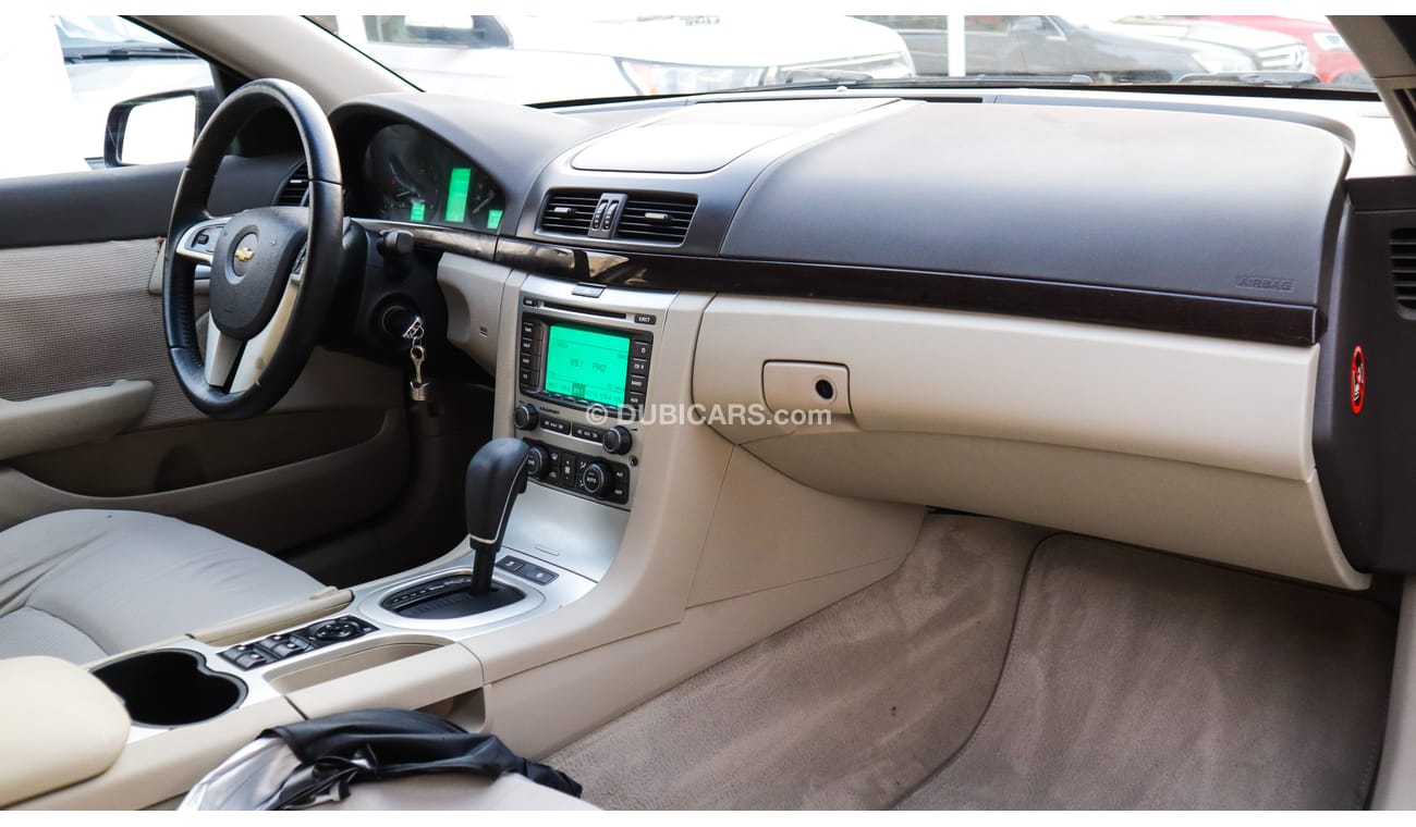 Chevrolet Lumina Gulf model 2009, red color, inside beige