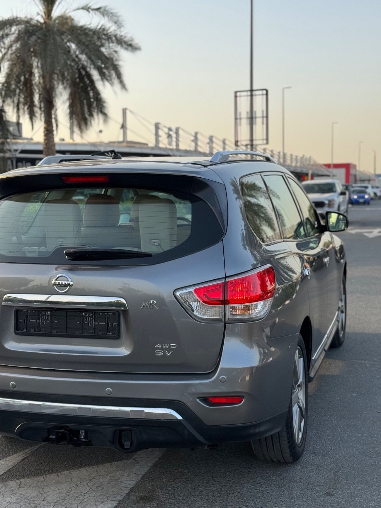 Nissan Pathfinder S 3.5L (260 HP) 4WD