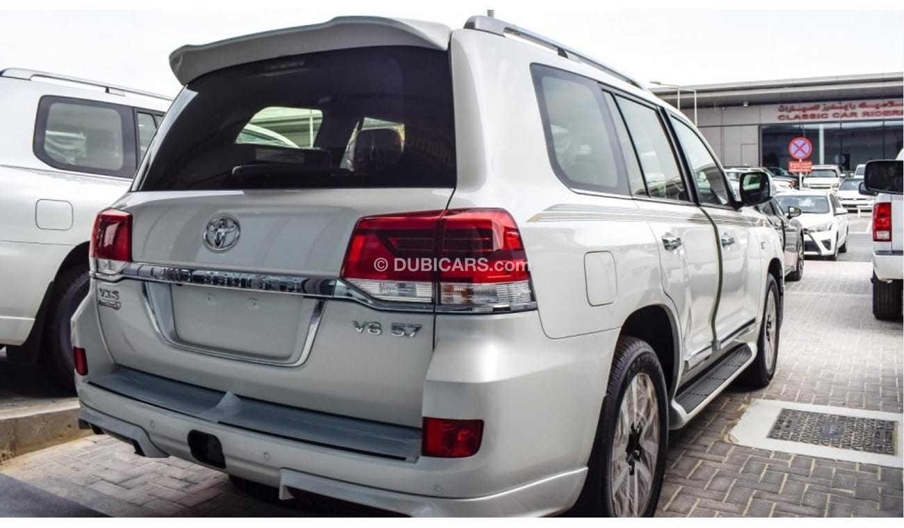 تويوتا لاند كروزر Toyota Land Cruiser VXS Grand Tour