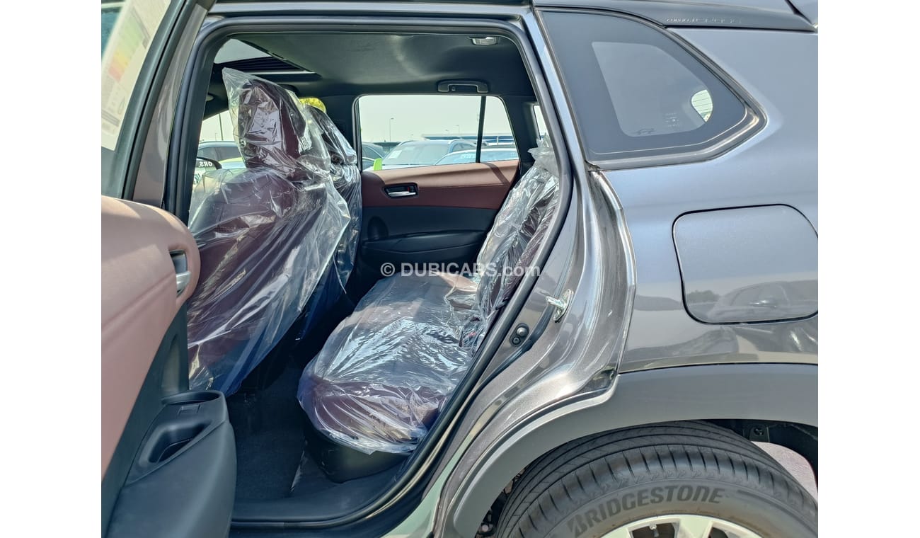 Toyota Corolla Cross 1.8L HYBRID, LEATHER SEATS, DVD+CAMERA, SUNROOF  (CODE # 67877)