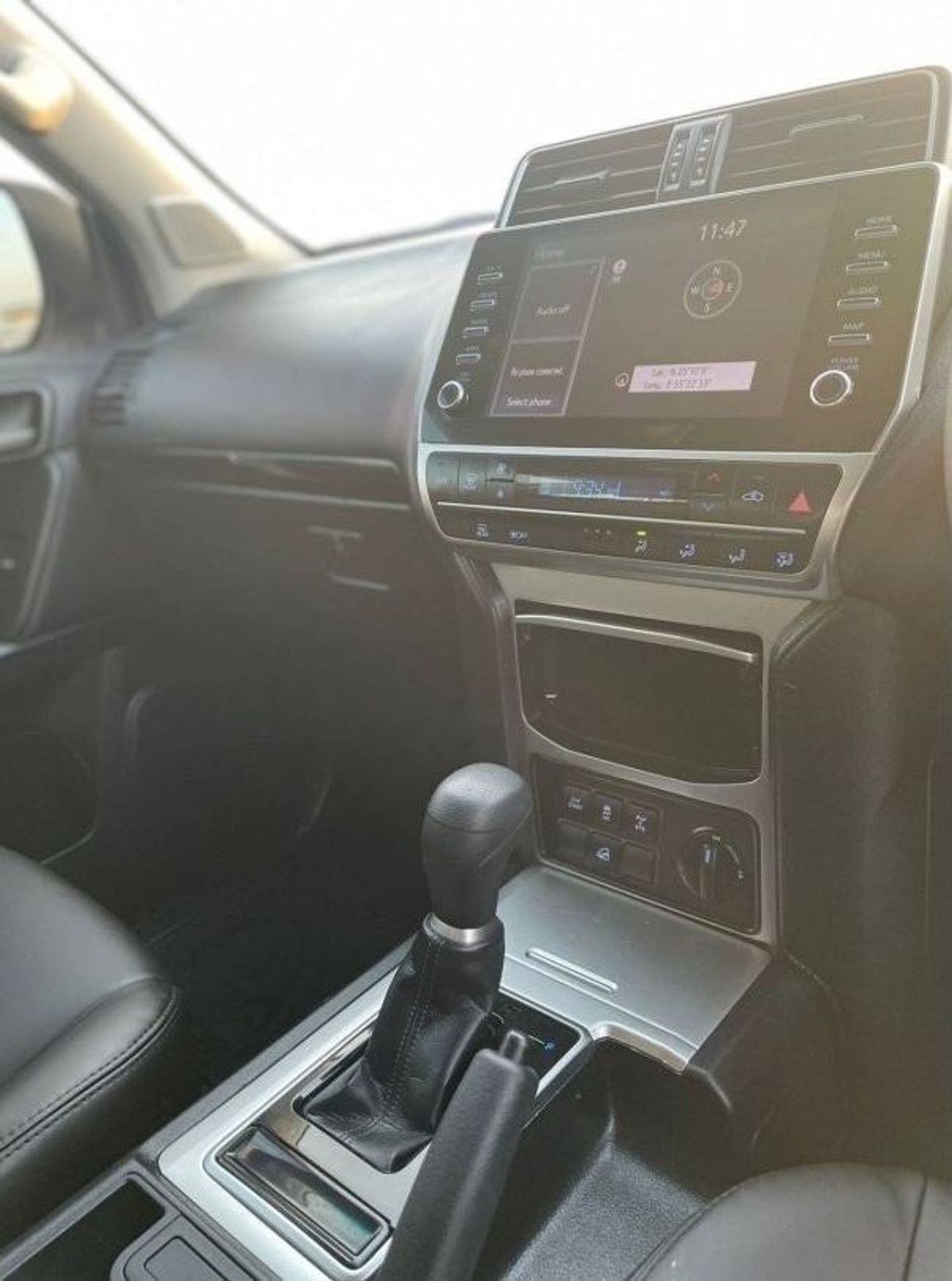 تويوتا برادو 2021 Toyota Prado   2.8L V4 Deisel - Right Hand Drive -  UAE PASS