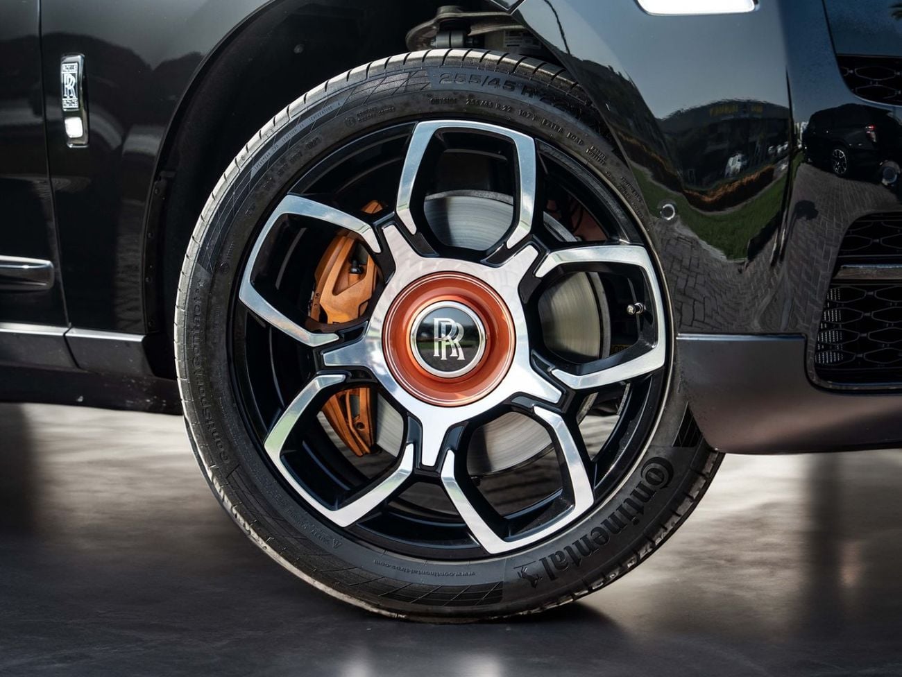 رولز رويس كولينان Rolls-Royce Cullinan Black Badge 2023