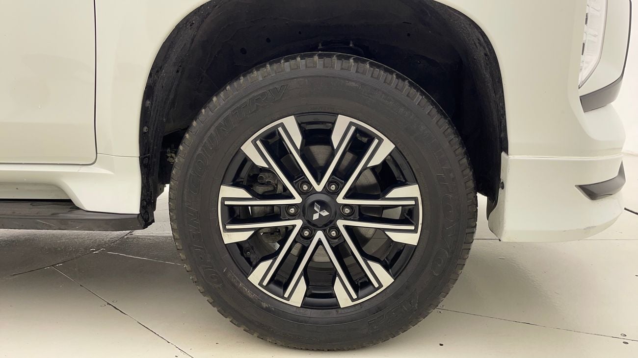 ميتسوبيشي مونتيرو سبورت GLS HIGHLINE PRIME EDITION 3 | بدون دفعة مقدمة | اختبار القيادة في المنزل