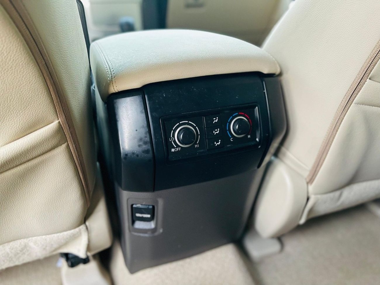 تويوتا برادو Toyota prado 2020 VXL v4