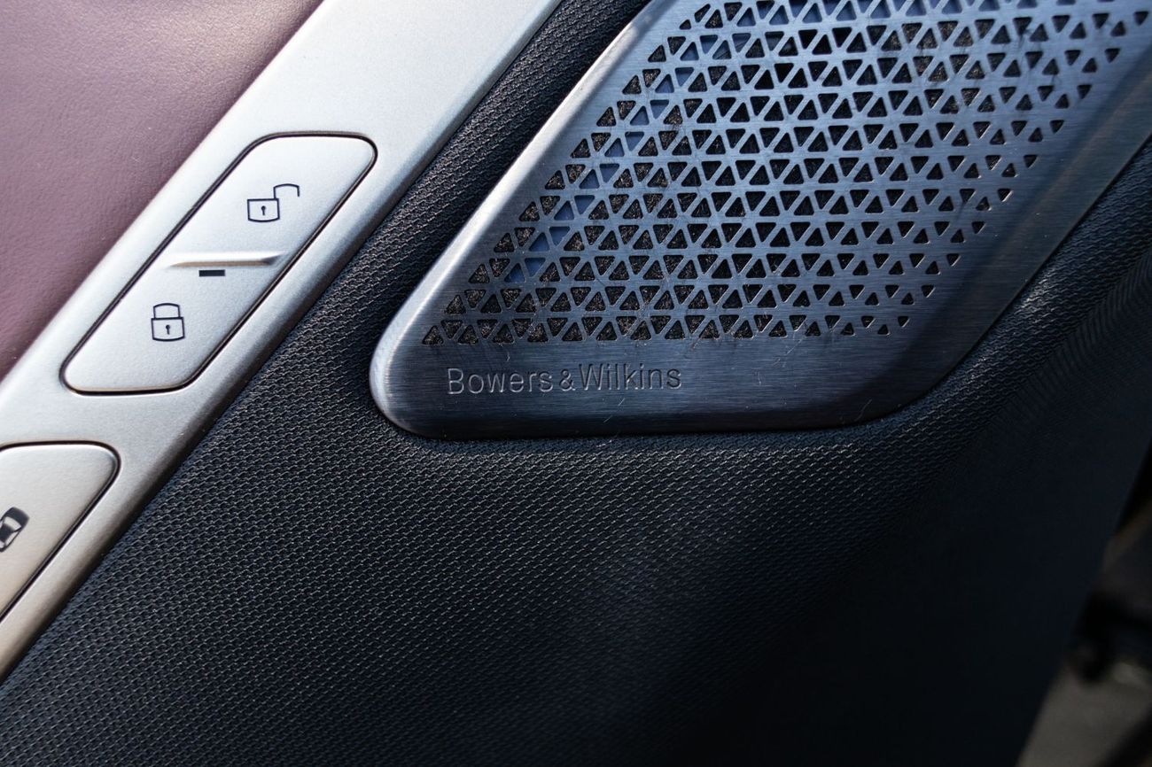 بي أم دبليو iX xDrive40