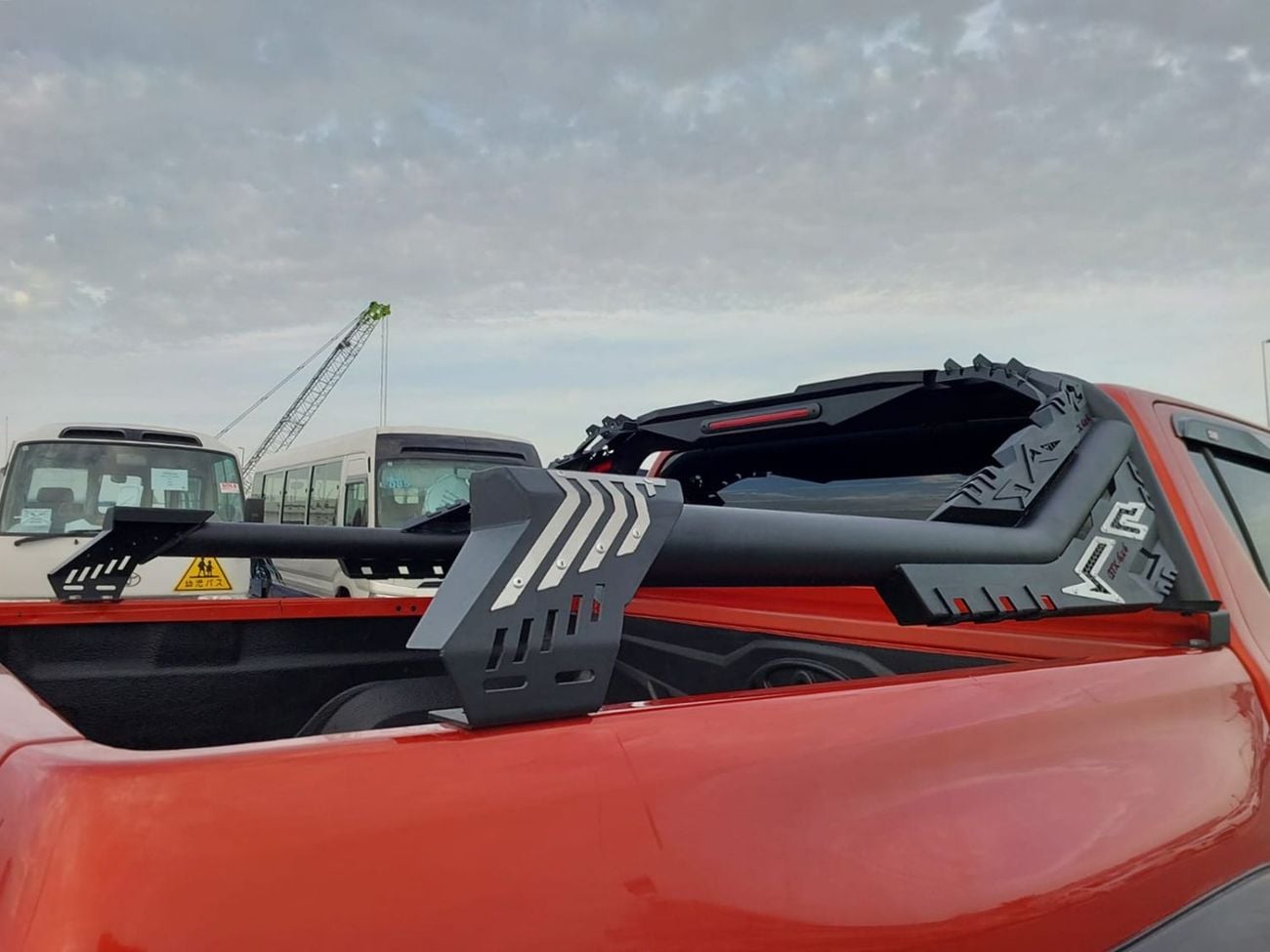 Toyota Hilux TOYOTA HILUX PICKUP RHD 2022 MODEL 2.8 L DIESEL AUTOMATIC(PM18048)