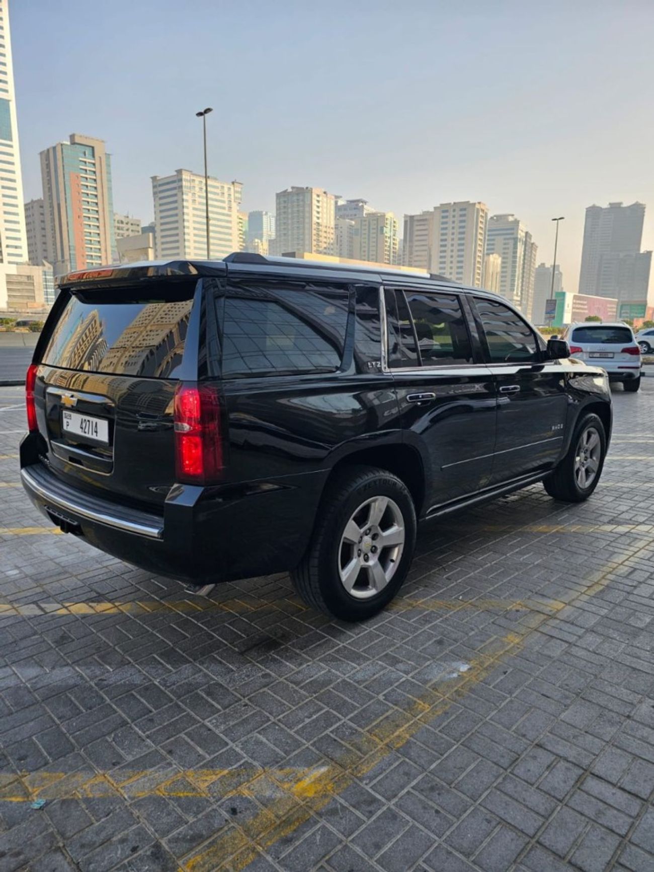 Chevrolet Tahoe LTZ 5.3L 4WD (8 Seater)