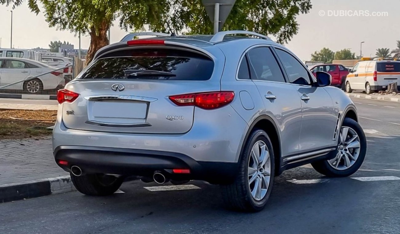 Infiniti QX70 Luxury 2019 Full Option Agency Warranty Full Service History GCC