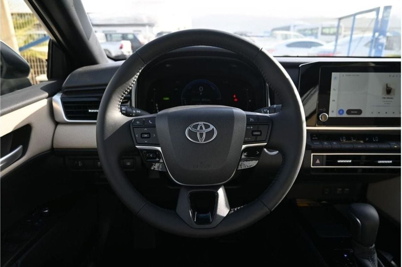 Toyota Camry LE HEV Toyota Camry LE 2.5L Hybrid, Model 2025 Color White (Export Price)
