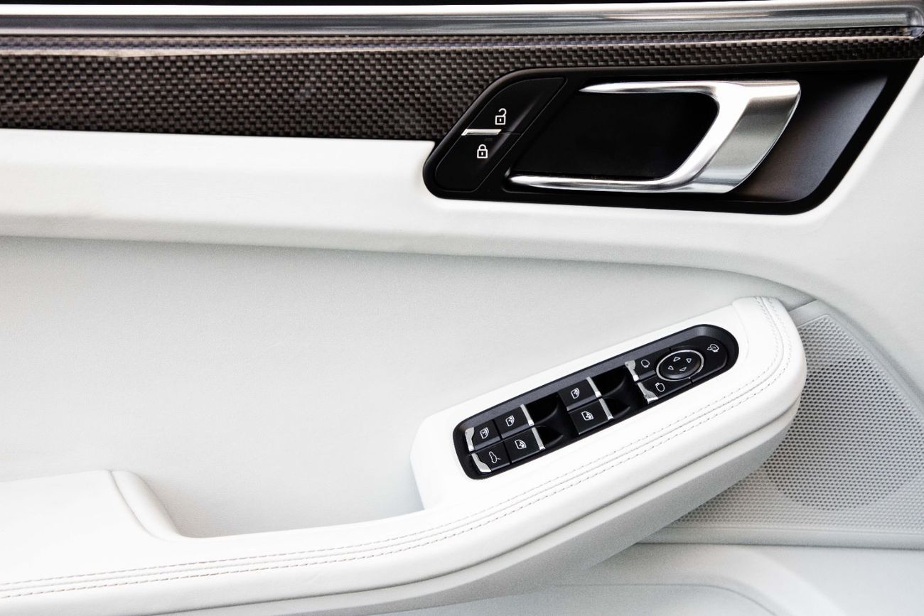 Porsche Macan Macan T | 4,113 P.M | 0% Downpayment | Immaculate Condition!