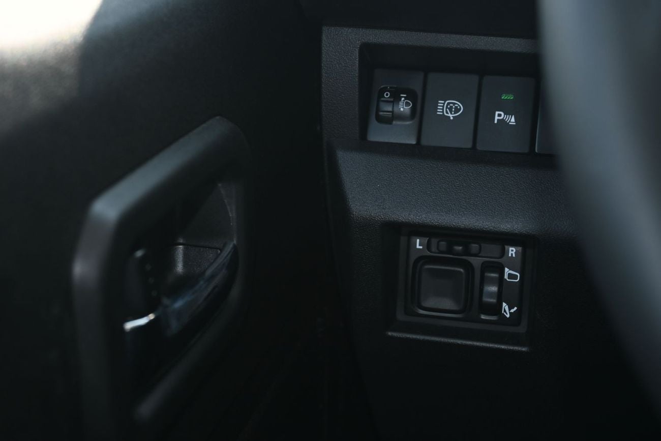 سوزوكي جيمني GLX 1.5L (5-Doors) Suzuki Jimny GLX 1.5L Petrol 4WD (5-Doors) Model 2025