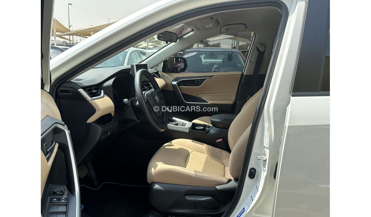 Toyota RAV4 HYBRID 2021 - RAV4 - GCC - ACCIDENTS FREE - ORIGINAL PAINT