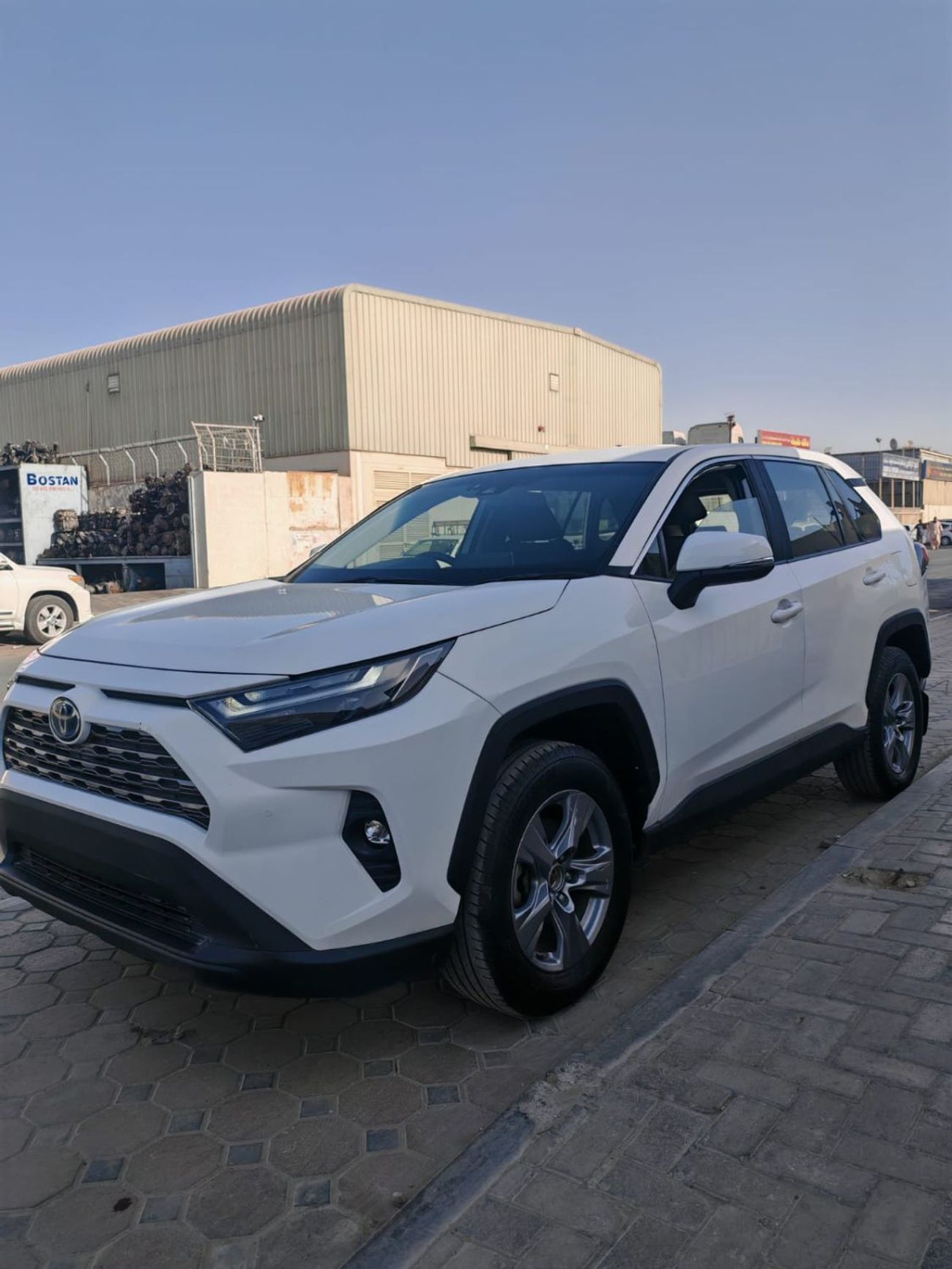 تويوتا راف ٤ 2.5L VXR Hybrid