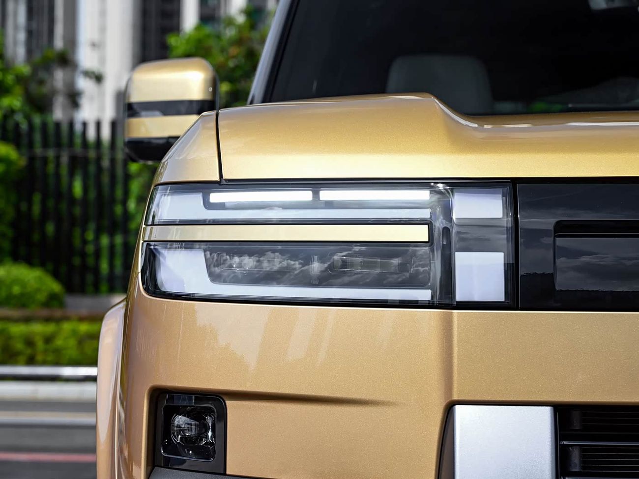 بي واي دي ليوبارد تيتانيوم 7 Ultra