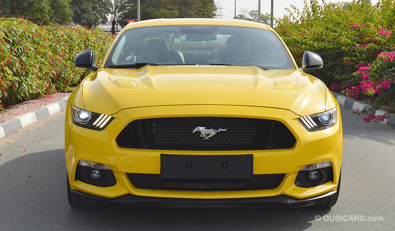 Ford Mustang GT Premium, 5.0 V8 GCC with Al Tayer Warranty until 2020 or 100,000km # Roush Exhaust