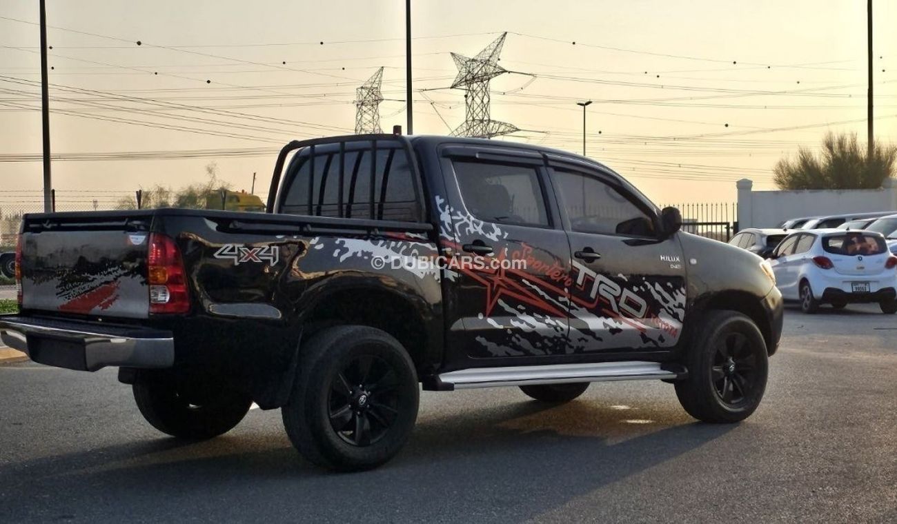Toyota Hilux 2.5L DIESEL | MANUAL TRANSMISSION  LEFT-HAND-DRIVE | ALLOY WHEELS | LEATHER SEATS