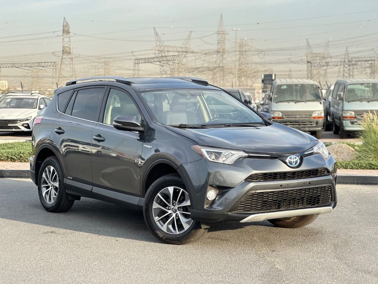 Toyota RAV4 XLE 2.5 Hybrid