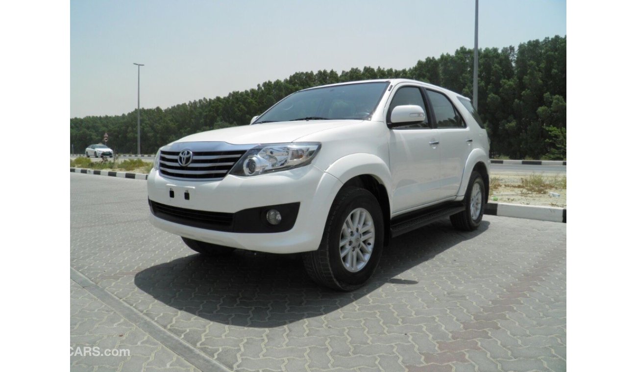 Toyota Fortuner 2013 V4