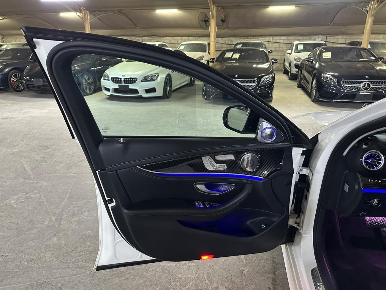 Mercedes-Benz E 400 MERCEDES E-CLASS E400 2017 3.5L | BURMESTER SOUND SYSTEM | CARBON INTERIOR | DRIVING ASSISTANCE PACK