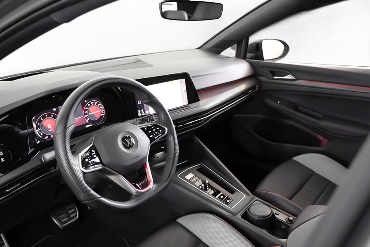 Volkswagen Golf 2.0L TFSI