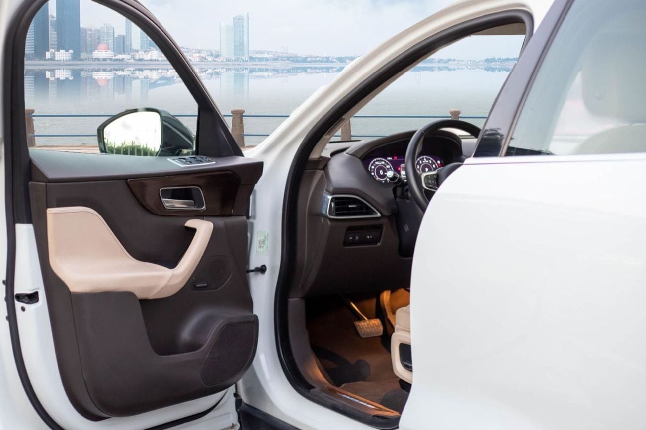 Jaguar F Pace Prestige 2.0L | Under Warranty