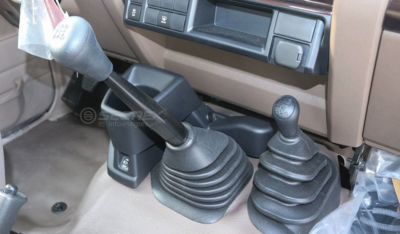 Toyota Land Cruiser 70