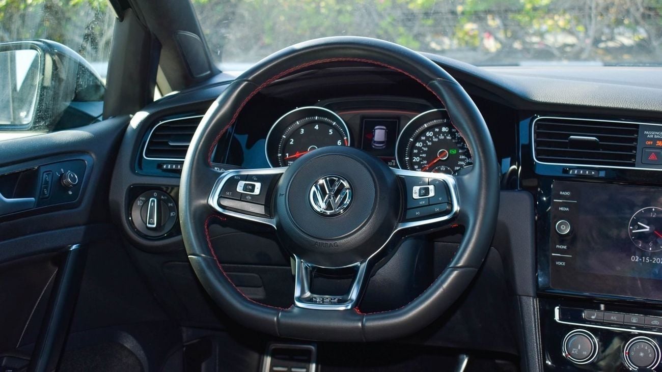 فولكس واجن جولف GTI 2.0L Turbo 2021