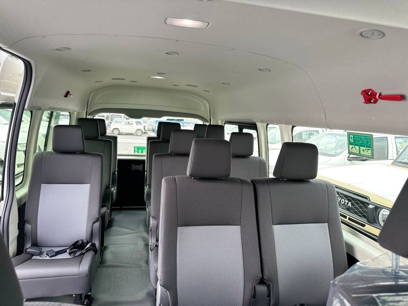 تويوتا هاياس 3.5 لتر PTR أوتوماتيك // 2026 // مزودة بمشغل DVD وكاميرا خلفية، أبواب جانبية أوتوماتيكية // عرض خاص 