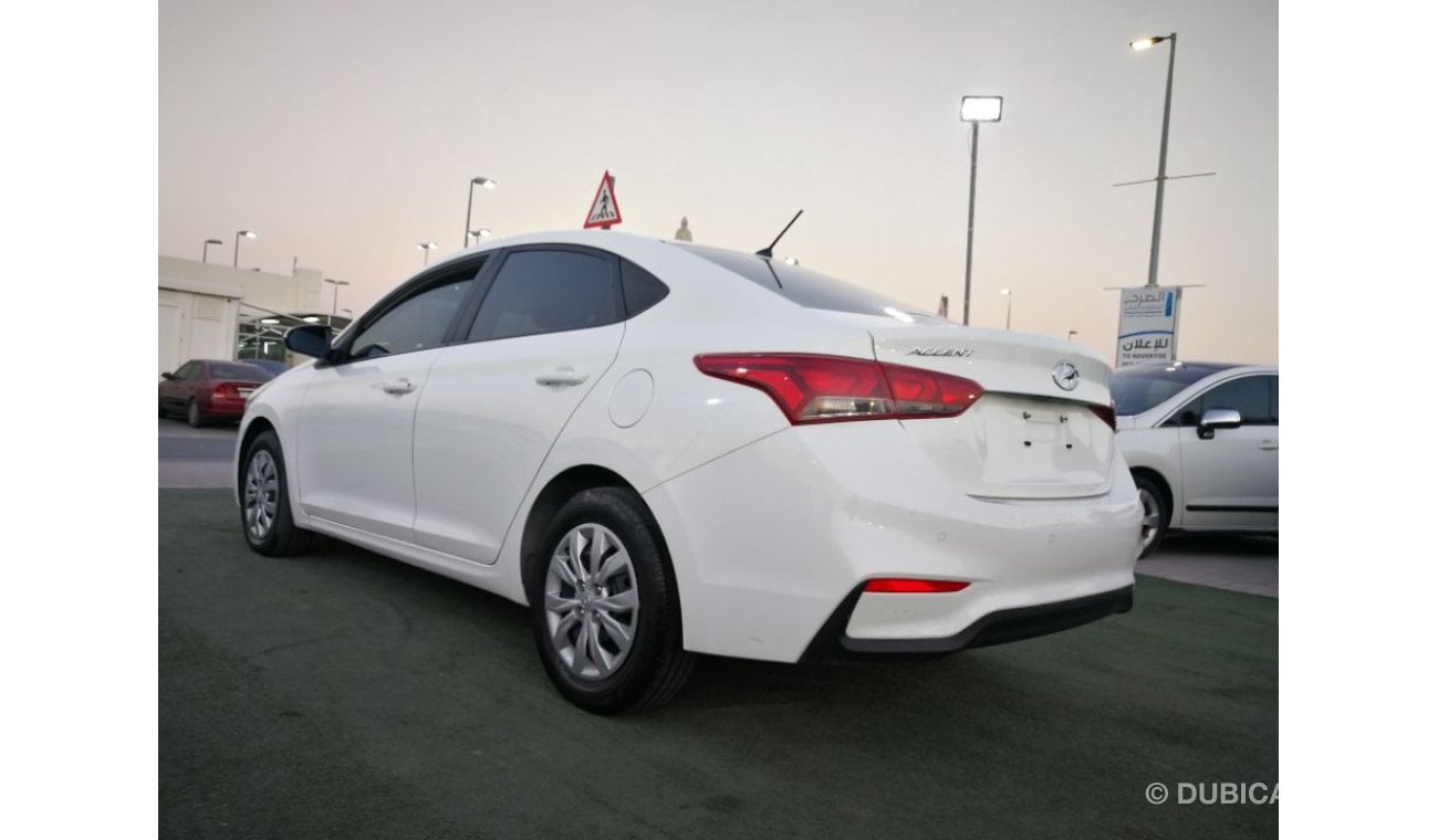 Hyundai Accent Hyundai accent 2020 GCC 1.6