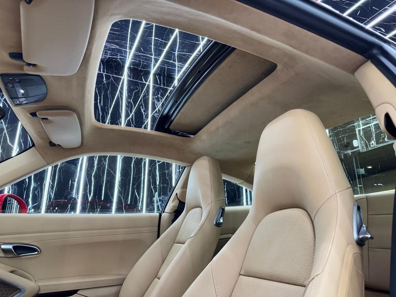 Porsche 911 CARRERA