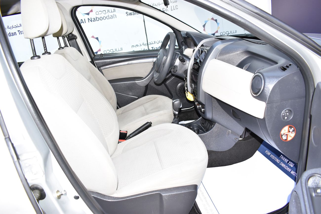 Renault Duster AED 429 PM | 2.0L PE 2WD GCC DEALER WARRANTY