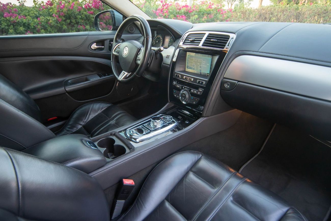 Jaguar XK Engine: 5.0L V8 | Power: 385 HP @ 6,500 RPM | Torque: 380 lb-ft @ 3,500 RPM