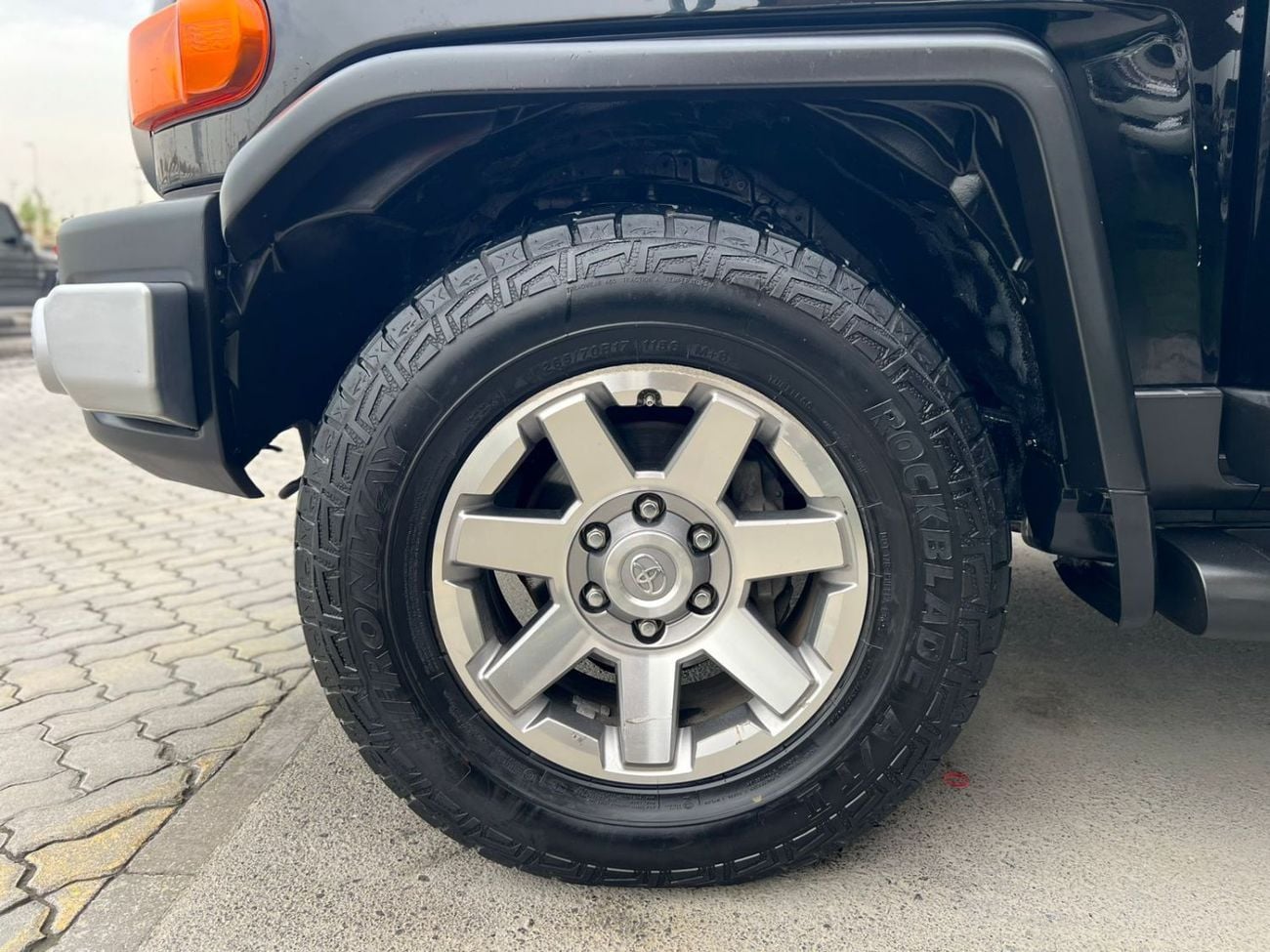 Toyota FJ Cruiser TOYOTA FJ CRUISERE 2017 Std 4.0L (270 HP)/V6