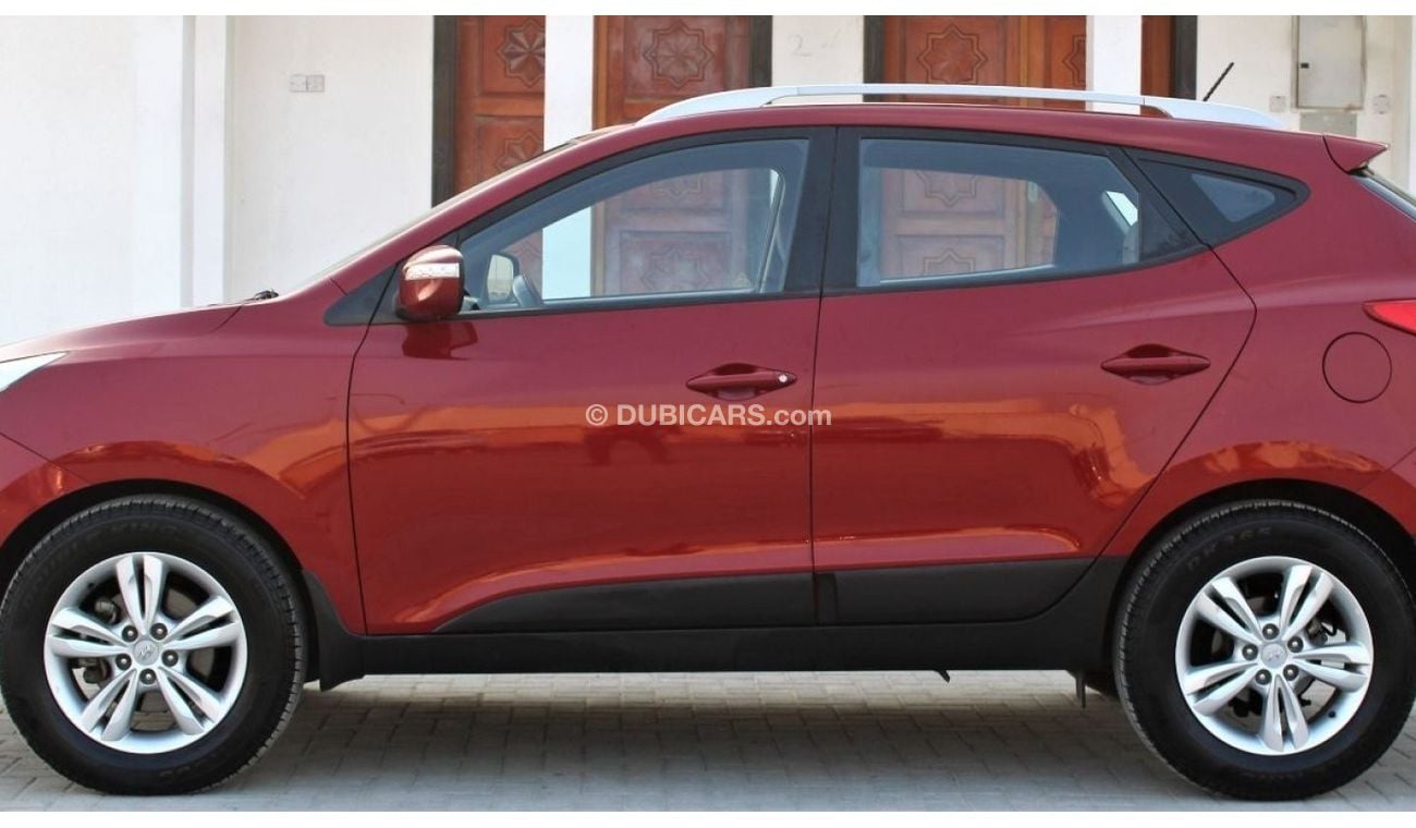 هيونداي توسون هيونداي توسان 2012 خليجي 2000 سي سي  بحالة ممتازة بدون حوادث نظيفه جدا من الداخل والخارج