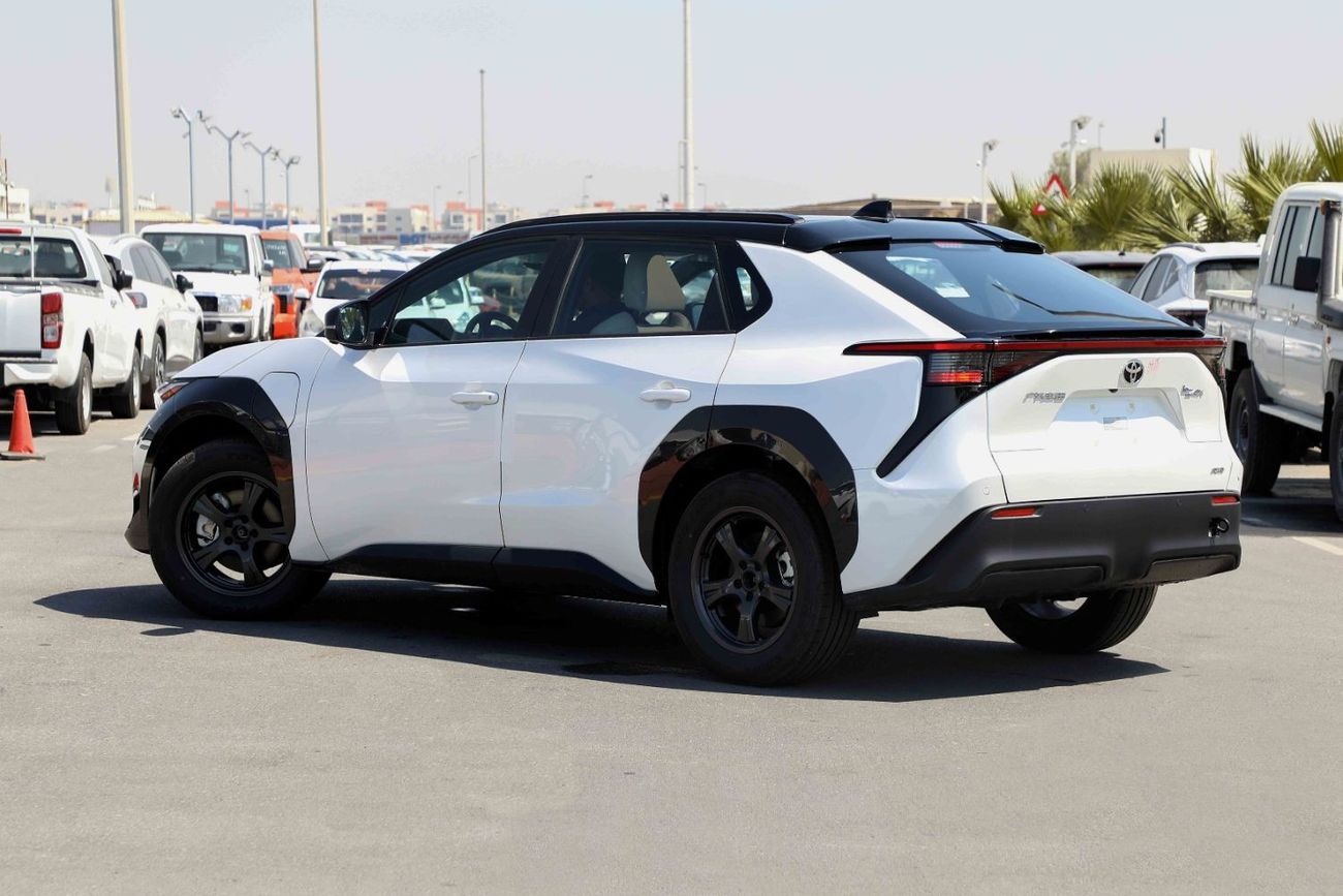 Toyota bZ4X 2022 Toyota bZ4X X-Mode Pro - White inside Grey