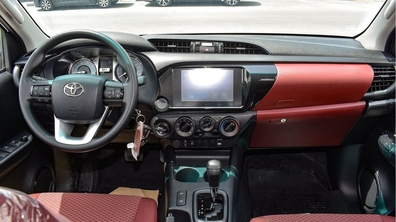 Toyota Hilux 2.4L Diesel A/T 4WD