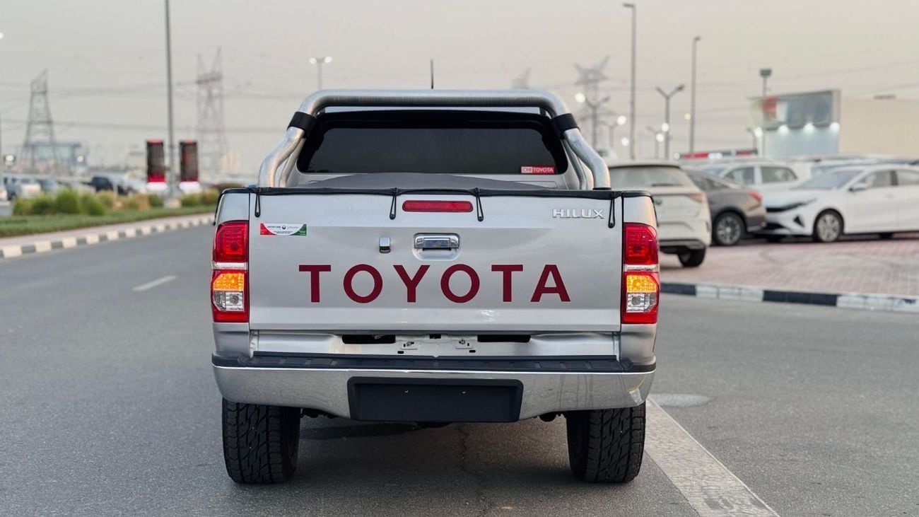 Toyota Hilux DOUBLE CABIN | 3.0L DIESEL | BULL BAR + ROLL BAR | RHD | AUTOMATIC  TRANSMISSION | 2015