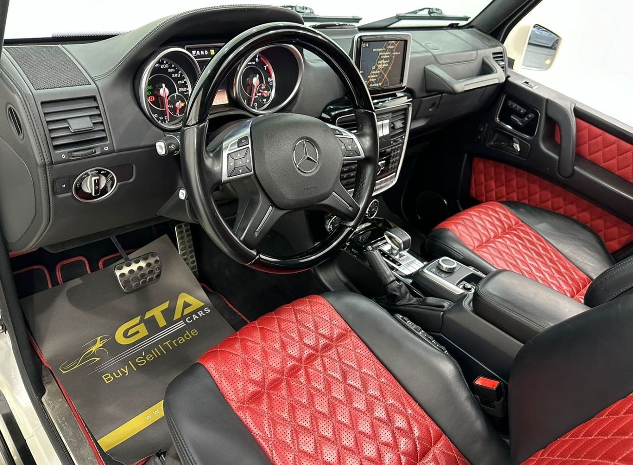 Mercedes-Benz G 63 AMG 2015 Mercedes G 63 AMG(Full Option), 3 Years GTA Service Contract, Full Service History, GCC